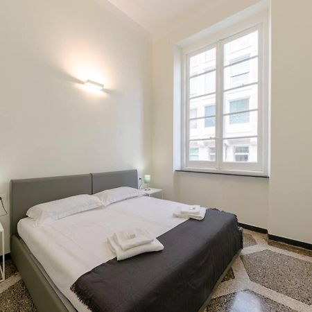 Joivy Elegant Flat For 7, In The Heart Of Genoa Apartment Exterior foto