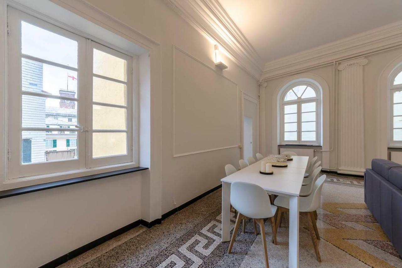 Joivy Elegant Flat For 7, In The Heart Of Genoa Apartment Exterior foto