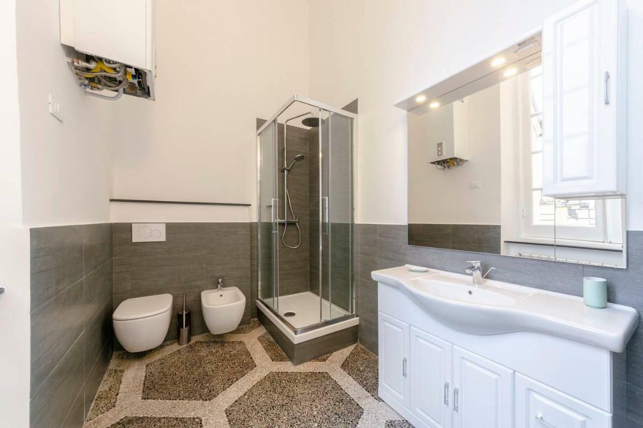 Joivy Elegant Flat For 7, In The Heart Of Genoa Apartment Exterior foto