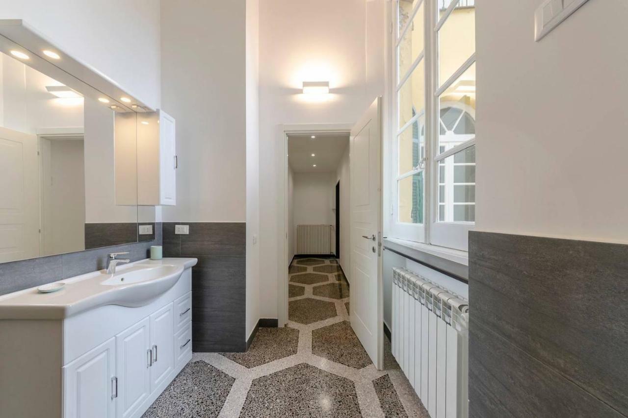 Joivy Elegant Flat For 7, In The Heart Of Genoa Apartment Exterior foto
