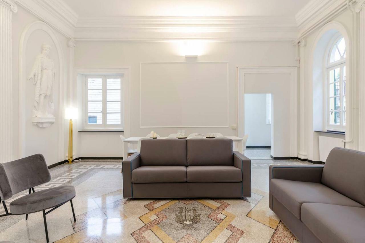 Joivy Elegant Flat For 7, In The Heart Of Genoa Apartment Exterior foto
