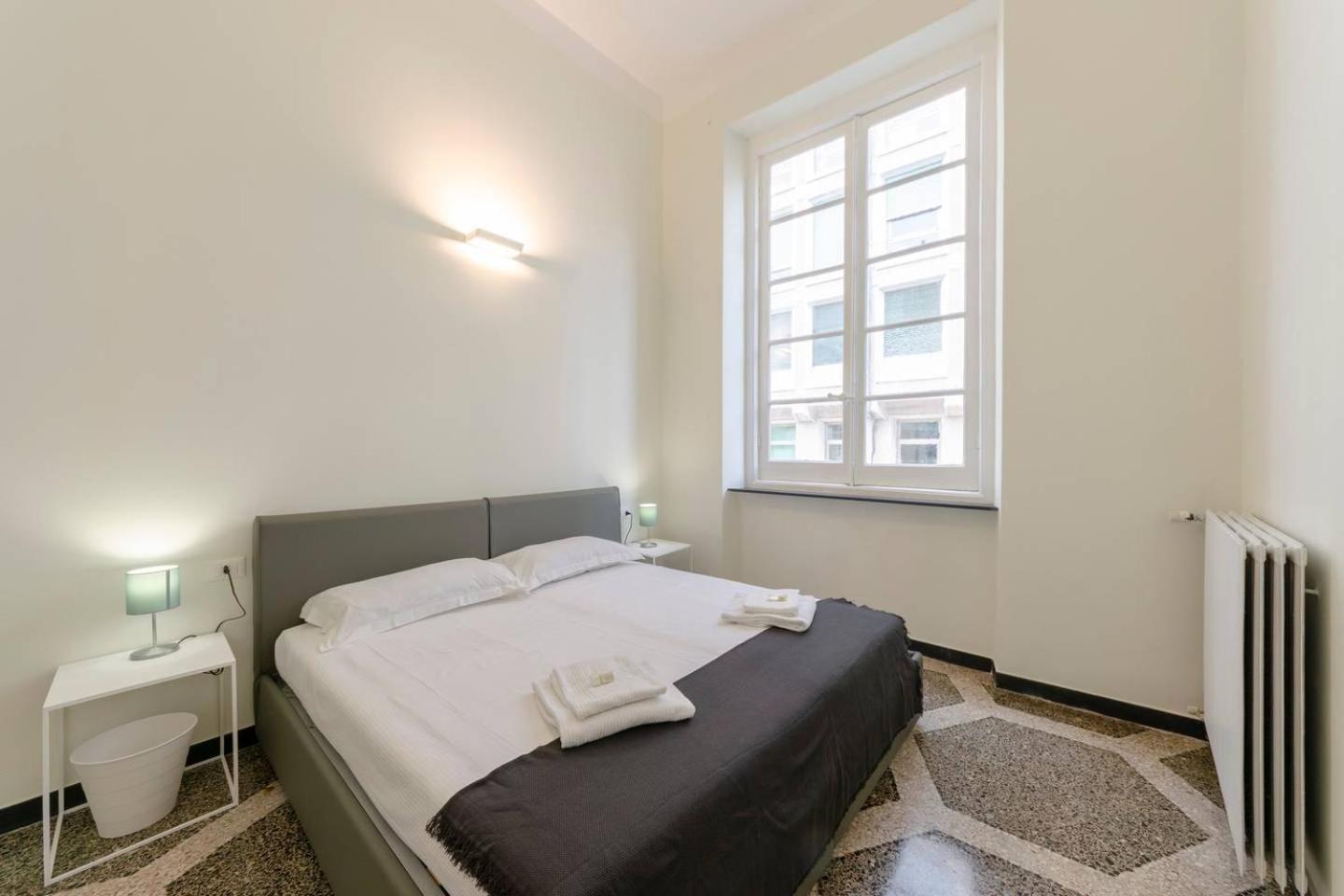 Joivy Elegant Flat For 7, In The Heart Of Genoa Apartment Exterior foto