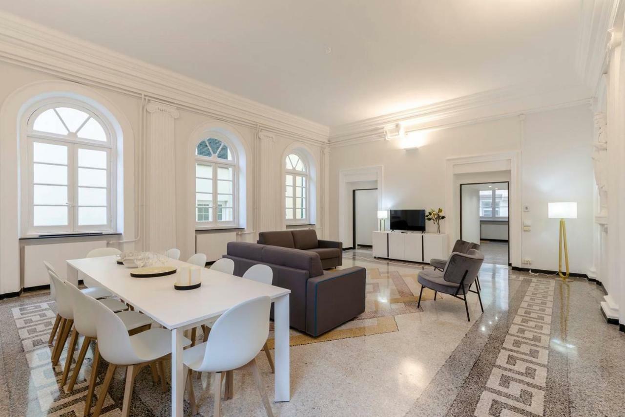 Joivy Elegant Flat For 7, In The Heart Of Genoa Apartment Exterior foto