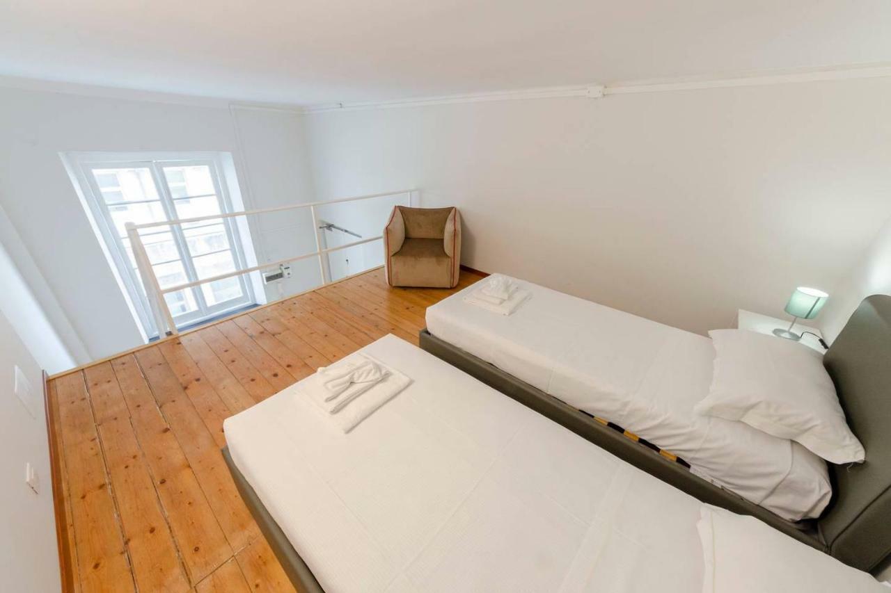 Joivy Elegant Flat For 7, In The Heart Of Genoa Apartment Exterior foto