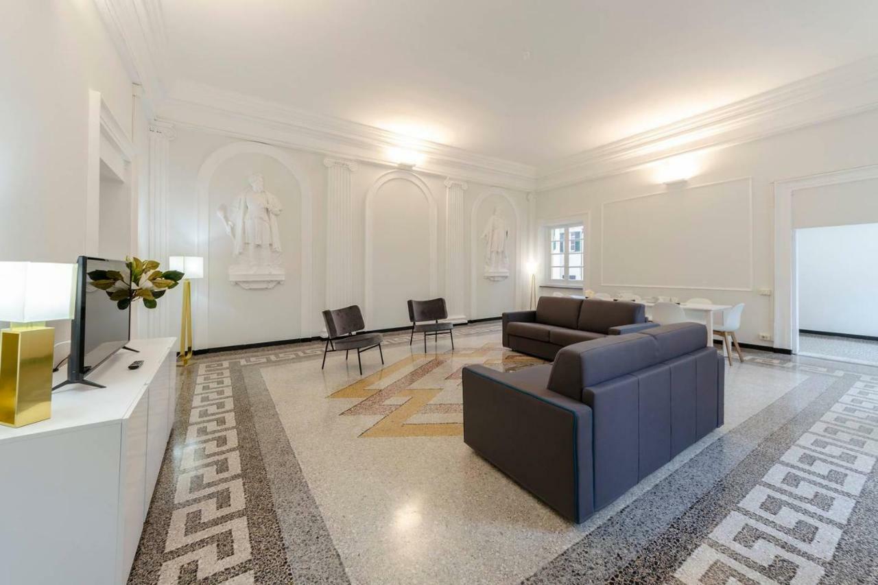 Joivy Elegant Flat For 7, In The Heart Of Genoa Apartment Exterior foto