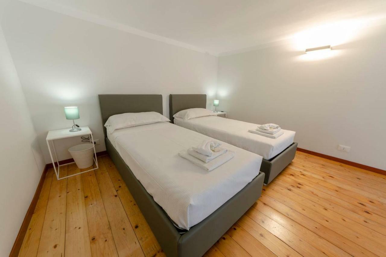 Joivy Elegant Flat For 7, In The Heart Of Genoa Apartment Exterior foto