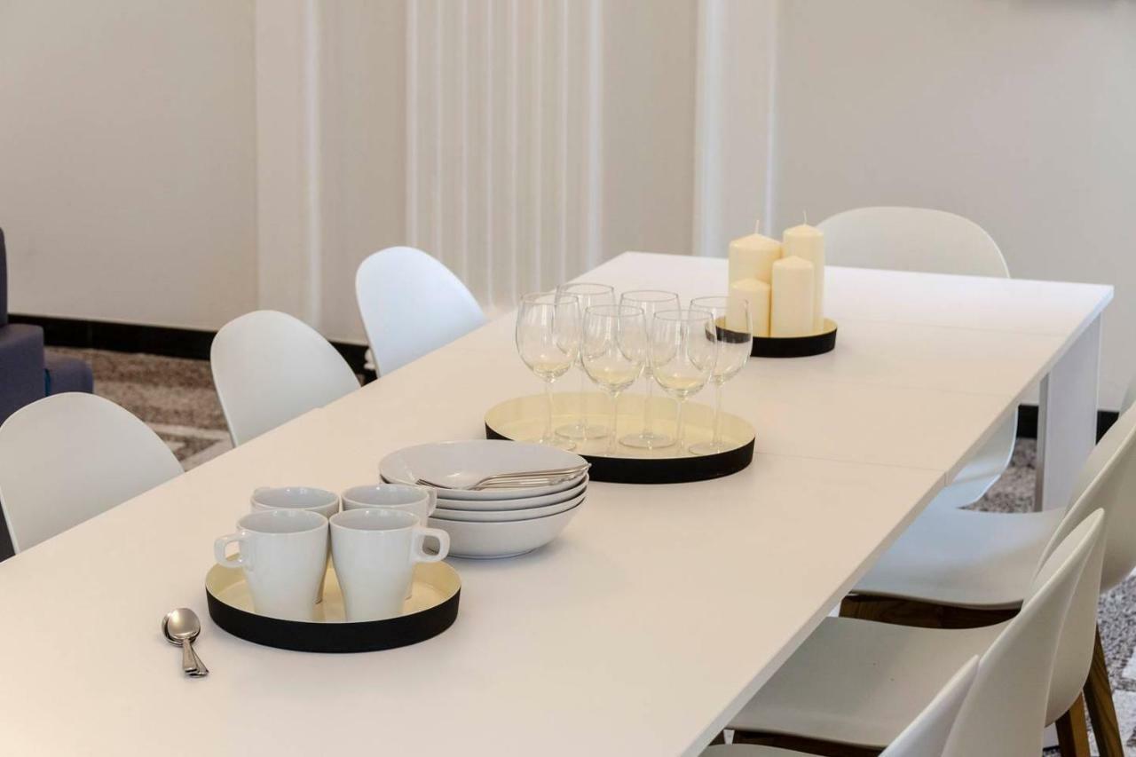 Joivy Elegant Flat For 7, In The Heart Of Genoa Apartment Exterior foto