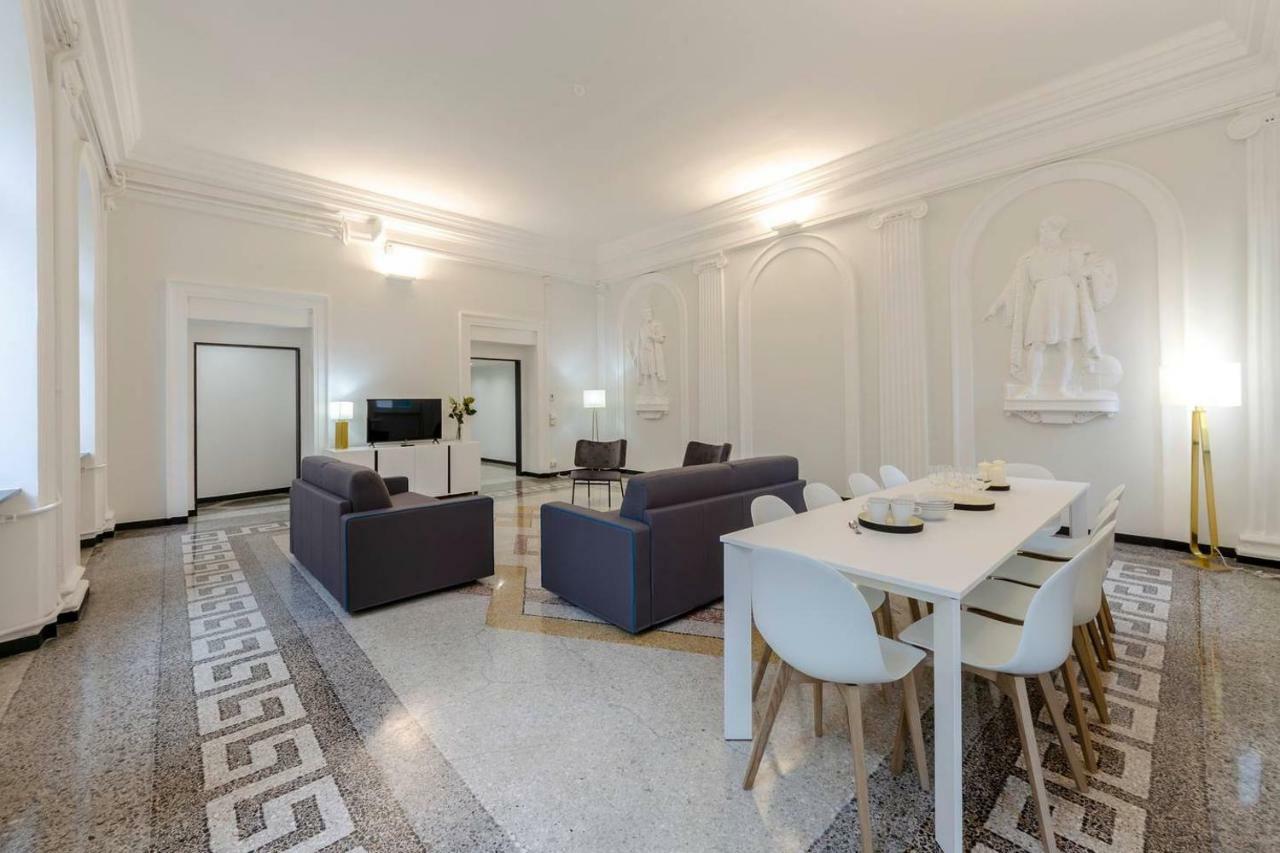 Joivy Elegant Flat For 7, In The Heart Of Genoa Apartment Exterior foto